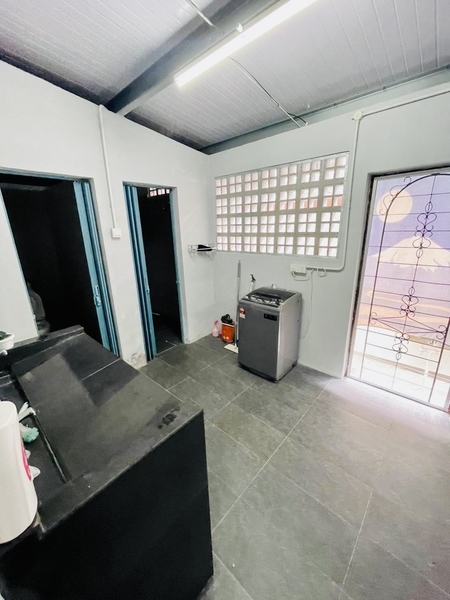 IKON Connaught image 3